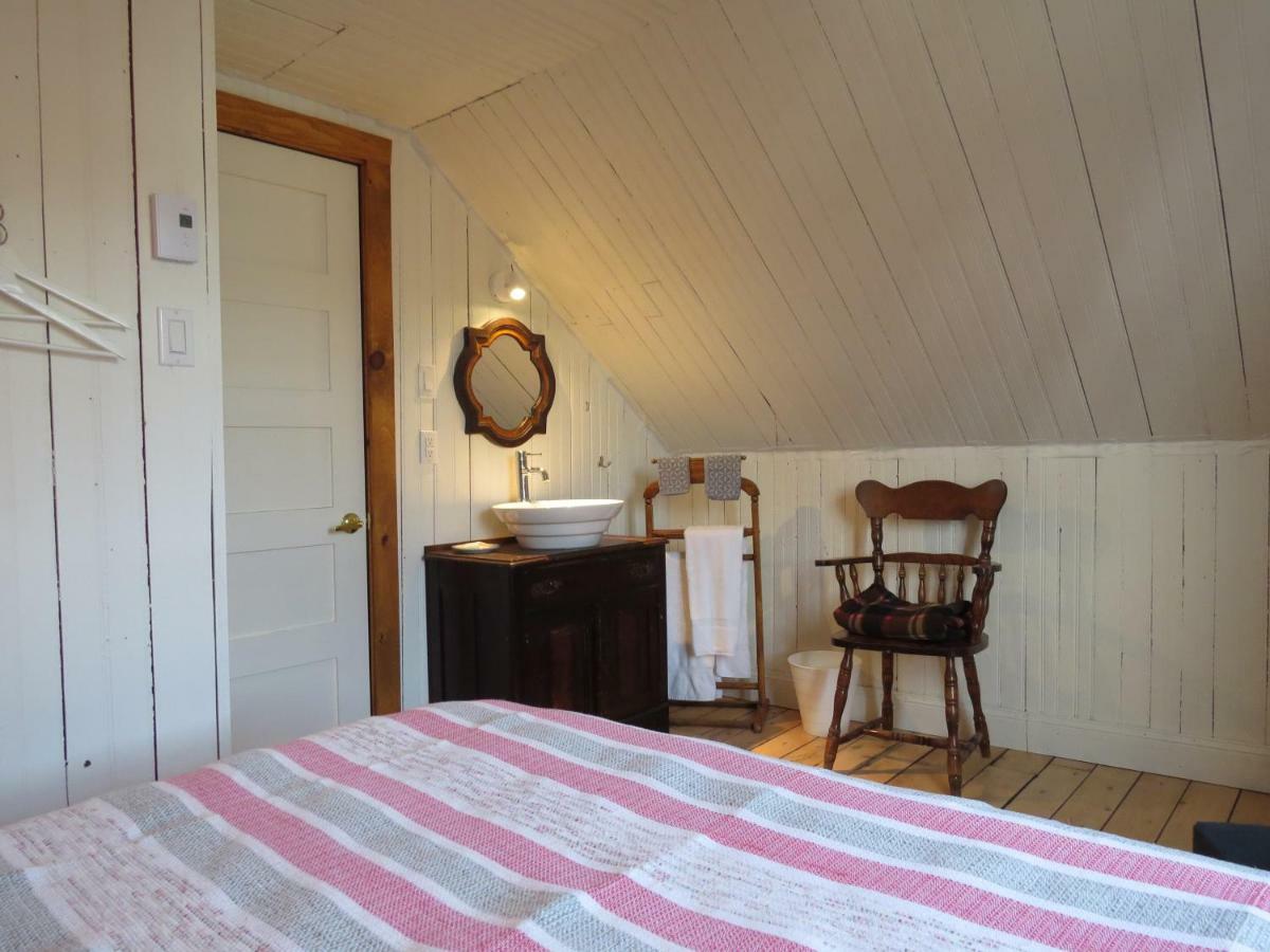 La Vieille Maison Rouge Saint-Tite Eksteriør bilde